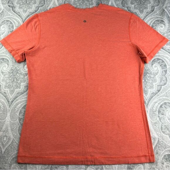 Lululemon 5 Year Basic V - Picture 3 of 4